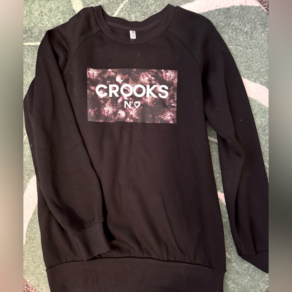 Crooks and castle never worn sweatshirt.